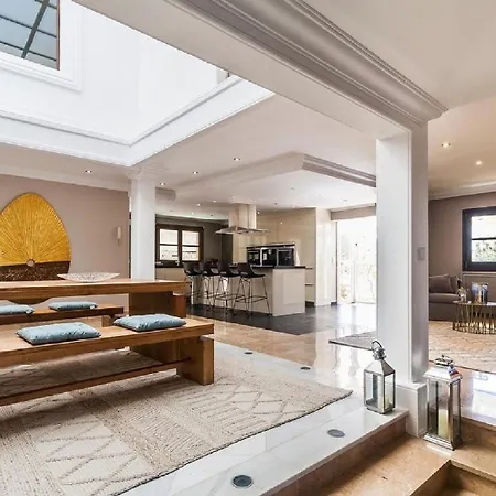 With Private Pool *
